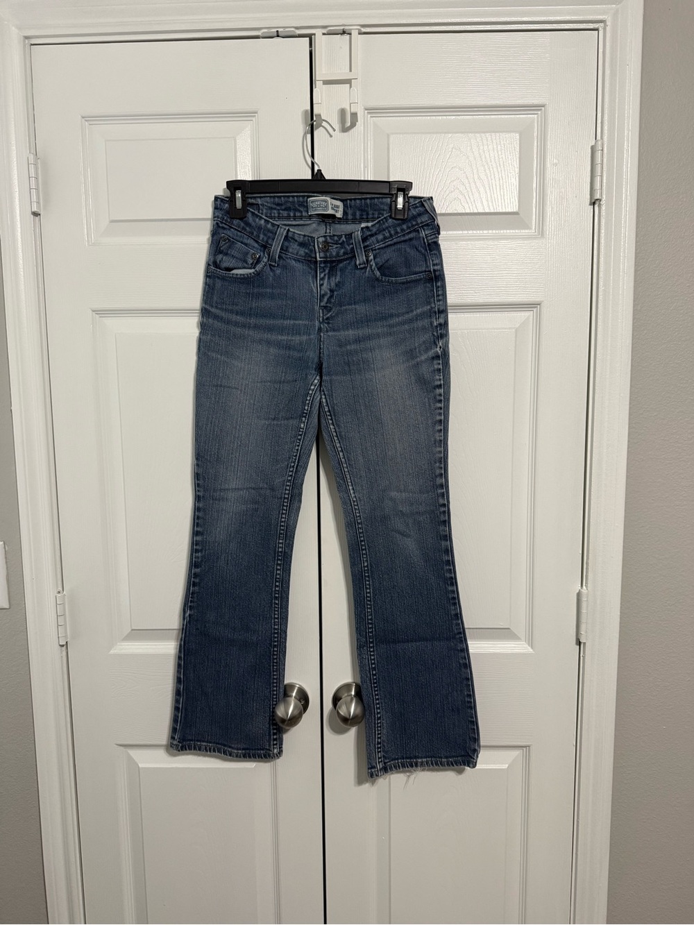 LEVIS Signature Low Rise Bootcut Jeans